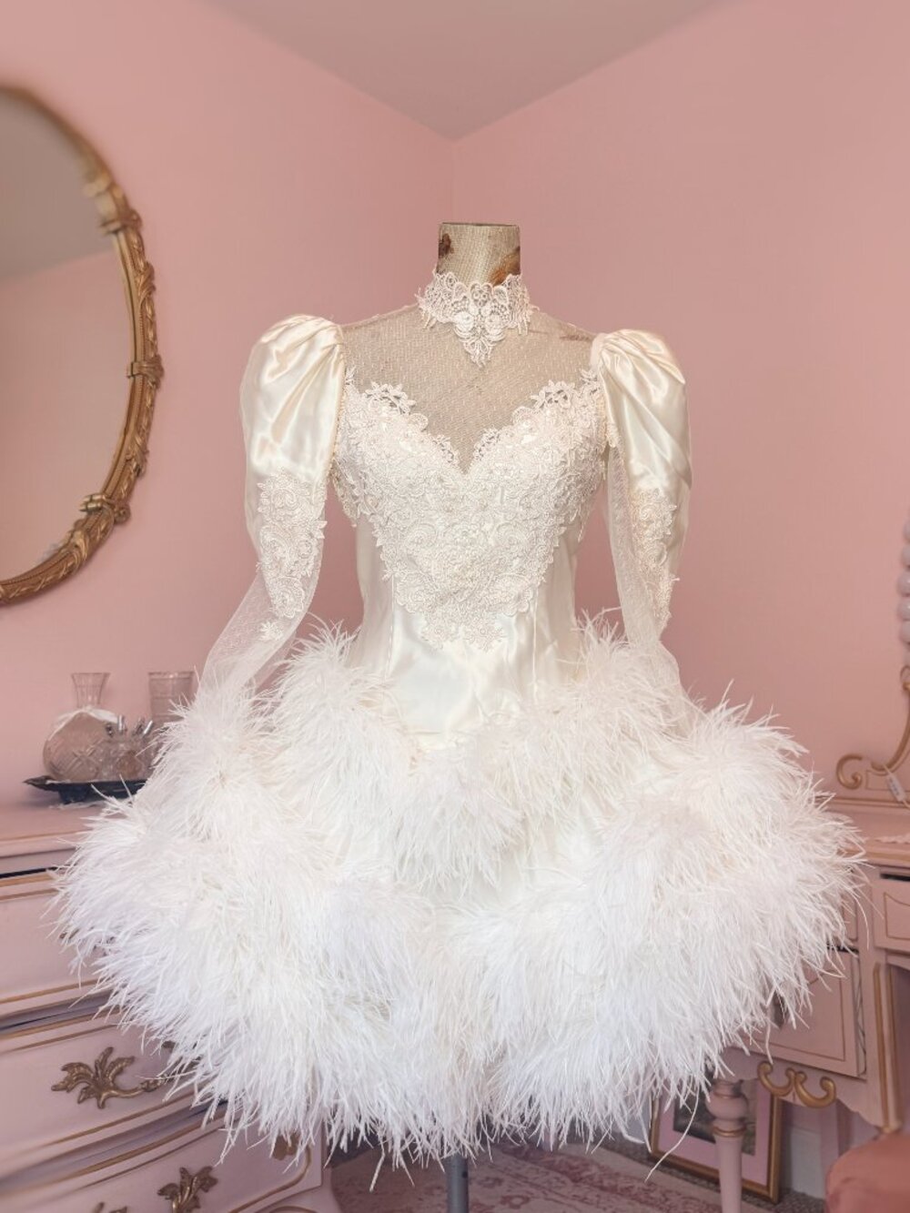 Vintage Satin Lace Ostrich Feather Mini Wedding Dress Bachelorette
